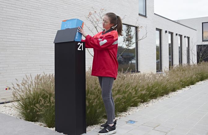 brievenbus voor pakjes zwart modern